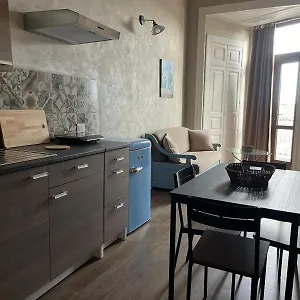 Pensión Chrilu House, Catania